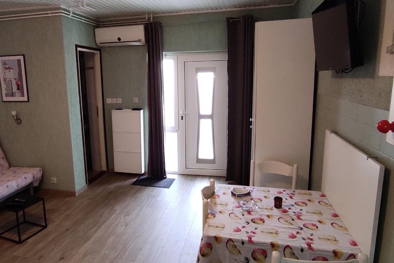 Studio Punat 5410A Buitenkant foto