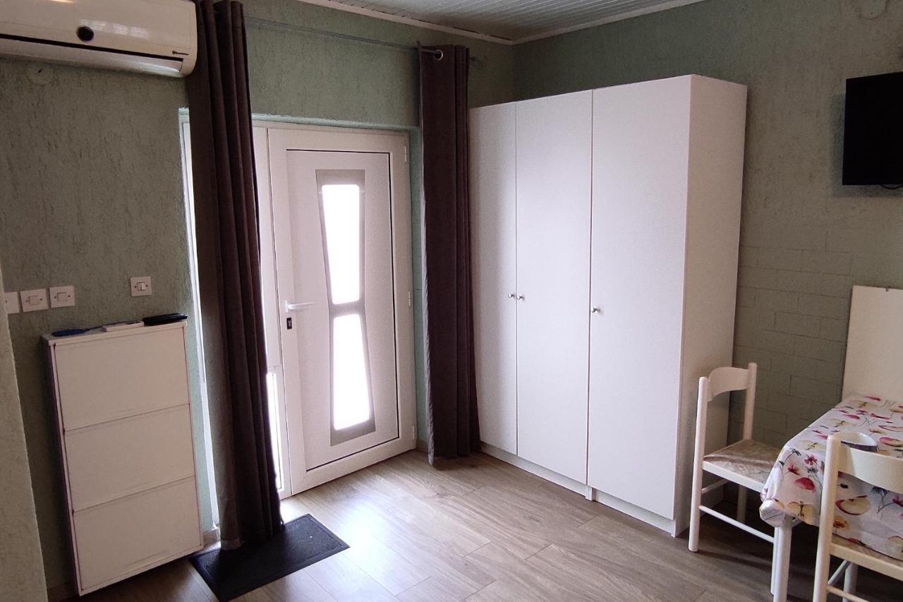 Studio Punat 5410A Buitenkant foto